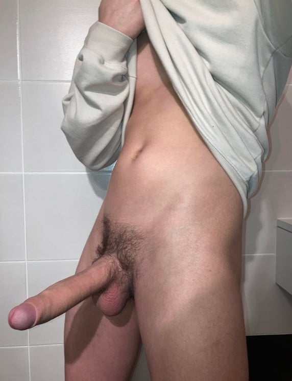 Long beautiful uncut penis